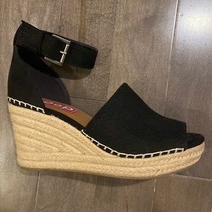 EDL presents Pop Comfort Fit Platform Wedges Size 8.5 Damera